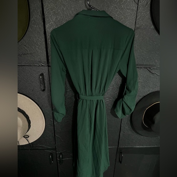 Green wrap belt dress - Picture 3 of 3